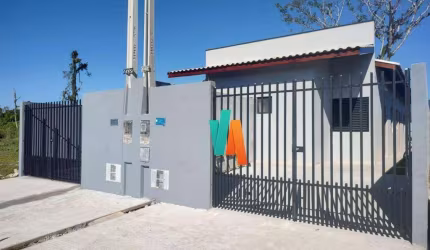 Casa com 2 dormitórios à venda, 55 m² por R$ 320.000 - Balneário dos Golfinhos - Caraguatatuba/SP