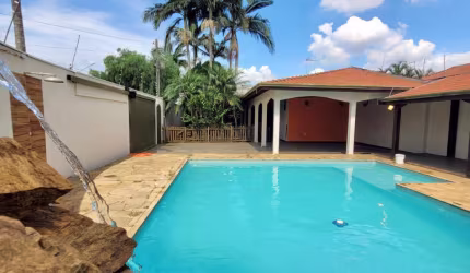 Casa em Condomínio