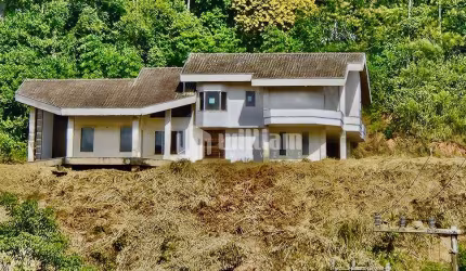 Casa com 5 quartos à venda no Águas Claras, Brusque  por R$ 1.500.000