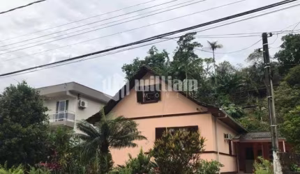 Casa com 2 quartos à venda no Primeiro de Maio, Brusque , 104 m2 por R$ 370.000