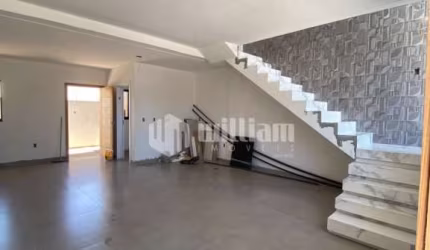 Casa com 3 quartos à venda no Itacolomi, Balneário Piçarras  por R$ 690.000