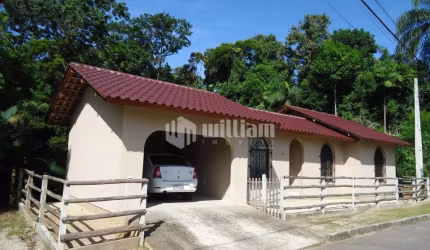 Casa com 2 quartos à venda no Azambuja, Brusque , 89 m2 por R$ 600.000