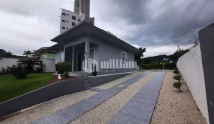 Casa com 2 quartos à venda no Santa Terezinha, Brusque  por R$ 1.199.900