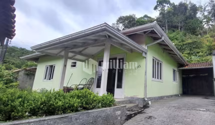 Casa com 3 quartos à venda no São Pedro, Brusque  por R$ 480.000