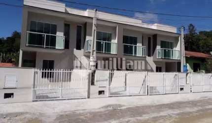 Casa com 2 quartos à venda no Bateas, Brusque , 70 m2 por R$ 329.900