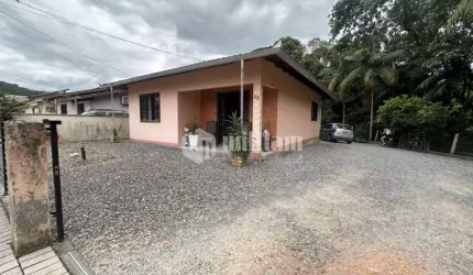 Casa com 2 quartos à venda no Rio Branco, Brusque , 72 m2 por R$ 550.000