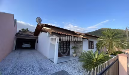 Casa com 2 quartos à venda no Limeira Baixa, Brusque  por R$ 479.000