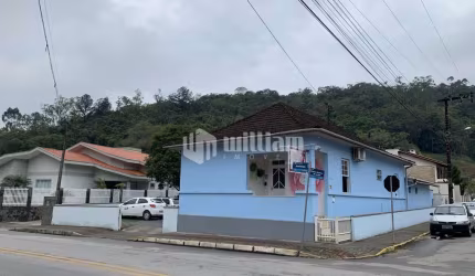 Casa à venda no Azambuja, Brusque , 379 m2 por R$ 850.000