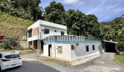 Casa com 2 quartos à venda no Primeiro de Maio, Brusque  por R$ 980.000