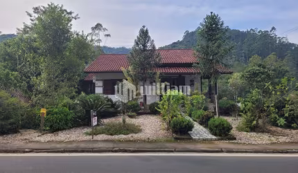 Casa com 4 quartos à venda em Vigolo, Nova Trento , 265 m2 por R$ 1.799.000