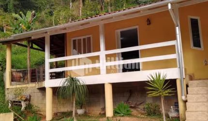Casa com 3 quartos à venda no Azambuja, Brusque  por R$ 399.000