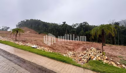 Terreno à venda no Bateas, Brusque  por R$ 455.000