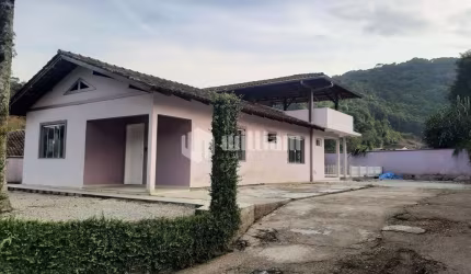 Casa com 3 quartos à venda no São Pedro, Brusque , 60 m2 por R$ 570.000