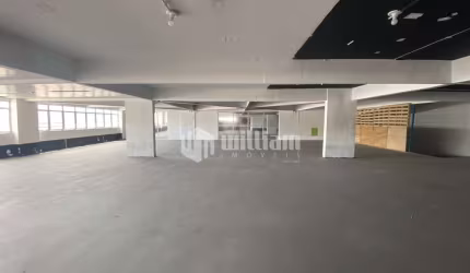 Ponto comercial com 1 sala para alugar no Centro I, Brusque , 620 m2 por R$ 6.650