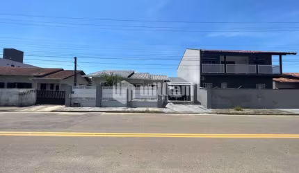 Casa com 3 quartos à venda no Limoeiro, Brusque , 170 m2 por R$ 799.900