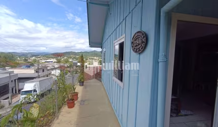 Casa com 2 quartos à venda no Souza Cruz, Brusque , 75 m2 por R$ 390.000