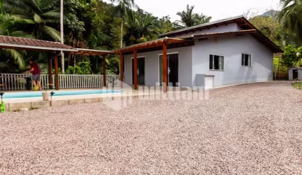 Chácara / sítio com 3 quartos à venda no Alsacia, Guabiruba , 230 m2 por R$ 870.000