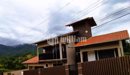 Casa com 3 quartos à venda no Cedro Alto, Brusque , 141 m2 por R$ 806.000