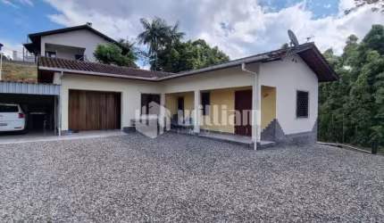 Casa com 3 quartos à venda no Centro, Guabiruba , 110 m2 por R$ 750.000