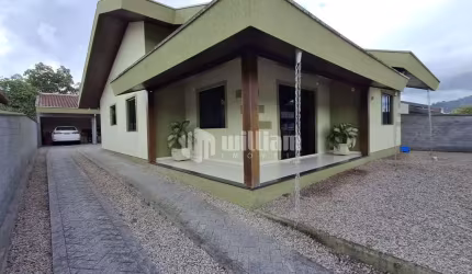 Casa com 3 quartos à venda no Limoeiro, Brusque , 179 m2 por R$ 1.290.000