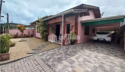 Casa com 3 quartos à venda no Limoeiro, Brusque , 109 m2 por R$ 990.000