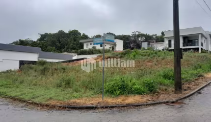 Terreno à venda no Primeiro de Maio, Brusque , 450 m2 por R$ 310.000