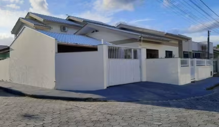 Casa com 5 quartos à venda no Santa Terezinha, Brusque , 230 m2 por R$ 980.000
