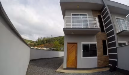 Casa com 2 quartos à venda no Limeira Baixa, Brusque , 69 m2 por R$ 350.000