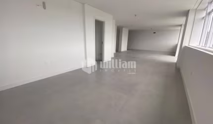 Ponto comercial para alugar no Centro I, Brusque  por R$ 2.230