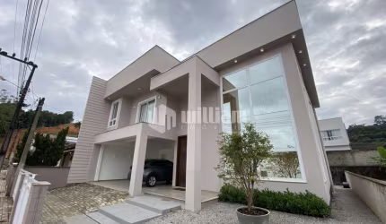 Casa com 3 quartos à venda no Centro, Guabiruba , 295 m2 por R$ 1.400.000