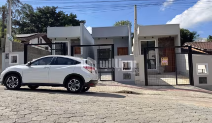 Casa com 3 quartos à venda no Dom Joaquim, Brusque , 61 m2 por R$ 420.000