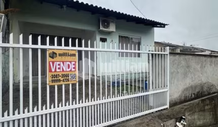 Casa com 2 quartos à venda no Souza Cruz, Brusque , 67 m2 por R$ 369.000