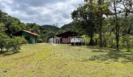 Chácara / sítio com 1 quarto à venda no Dom Joaquim, Brusque  por R$ 799.900