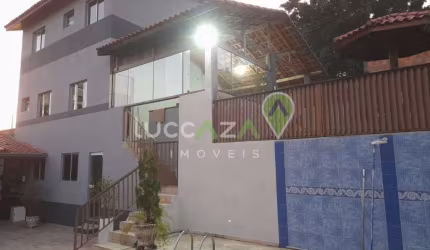 Imperdível oportunidade: Casa à venda em Jacareí-SP, bairro Chácaras Reunidas Igarapés, 2 quartos, 2 salas, 5 banheiros, 7 vagas, 255m².
