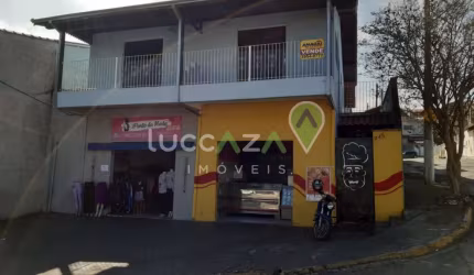 Maravilhosa casa à venda em Jacareí-SP, no bairro Jardim Nova Esperança, com 3 quartos, 1 suíte, 1 sala, 3 banheiros, 5 vagas de garagem e 291,00m² de área.