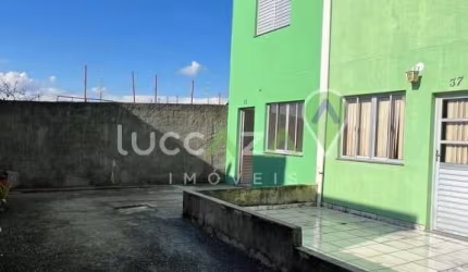 Casa em Condomínio à Venda em Jacareí-SP, Bairro do Colônia: 2 quartos, sala ampla, 2 vagas de garagem - Imperdível!