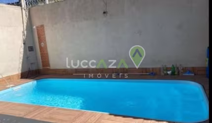 Imperdível: Casa à venda em Jacareí-SP, Jardim Sant'anna do Pedregulho! 2 quartos, 1 suíte, 1 sala, 4 vagas, 114,57 m².