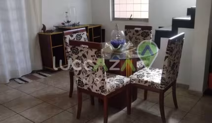 Imperdível oportunidade de compra: Casa de 4 quartos no Jardim Maria Amélia, Jacareí-SP, com 256m² e 3 vagas de garagem!
