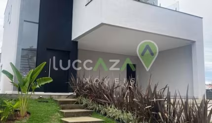 Casa de luxo em condomínio à venda em Jacareí-SP, Residencial São Paulo: 4 quartos, 3 suítes, 2 salas, 5 banheiros, 4 vagas, 240m².