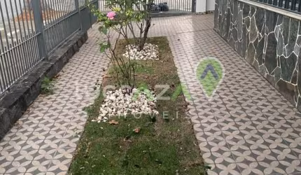 Casa com 3 quartos à venda na Rua Celso Moreira de Almeida, 183, Parque Brasil, Jacareí por R$ 1.350.000