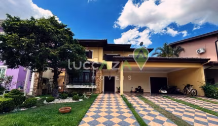 Imóvel de luxo à venda em Jacareí-SP: casa com 03 quartos, 1 suíte, 2 salas e 321,23 m² na Cidade Jardim.