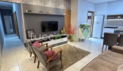 Imperdível: Casa à venda em Jacareí-SP, Loteamento Villa Branca, 3 quartos, 1 suíte, 3 vagas de garagem, 120m². Confira!