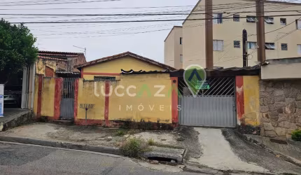 Imperdível Casa à Venda em Jacareí-SP, Bairro Jardim Califórnia: 2 Quartos, 1 Sala, 1 Banheiro, 2 Vagas de Garagem - 151m².