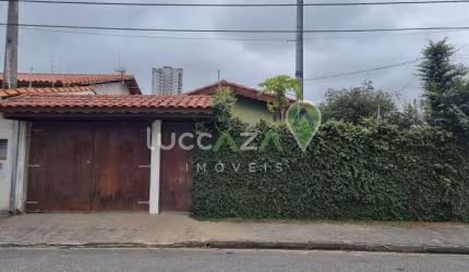 Casa à venda em Jacareí-SP, Cidade Jardim: 3 quartos, 1 suíte, 3 salas, 2 banheiros, 4 vagas de garagem, 142,94m². Imperdível!