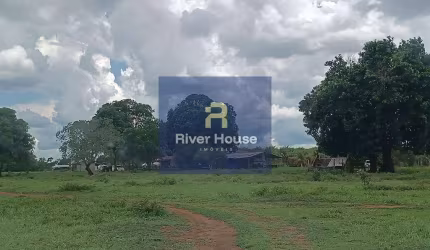 Fazenda à venda, no município de Poconé a 10 km  com área total de 700 hectares com área aberta e f