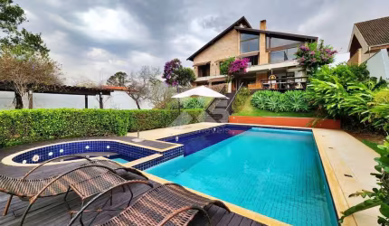 CASA À VENDA no Jd. Colina Verde em Londrina-Pr