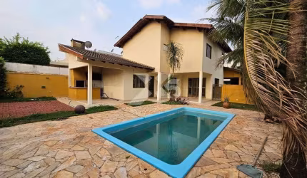 Cond. Bela Manhã - Casa para locação com 4 quartos, 1 suíte em condomínio fechado - Bela Manhã