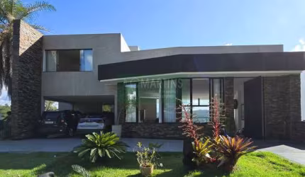 VENDE-SE CASA NO GRAN ROYALLE