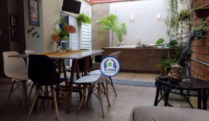 Casa com 3 dormitórios à venda, 165 m² por R$ 470.000,00 - Centro - Bady Bassitt/SP