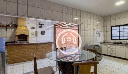 Casa com 3 dormitórios à venda, 212 m² por R$ 630.000 - Jardim Vitória Régia - São José do Rio Preto/SP